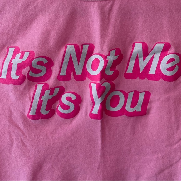 PINK CROPPED GRAPHIC TEE - Picture 2 of 4